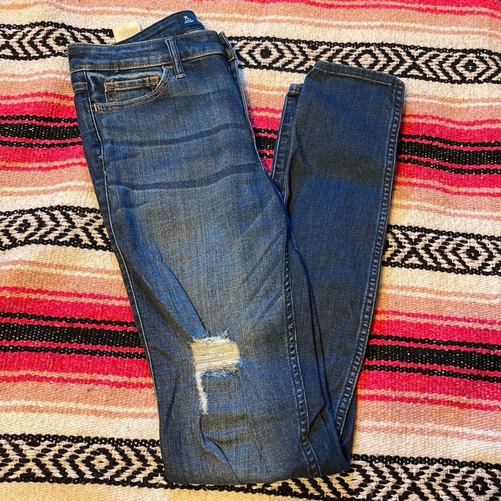 Hollister “Mid Rise Super Skinny” Jeans